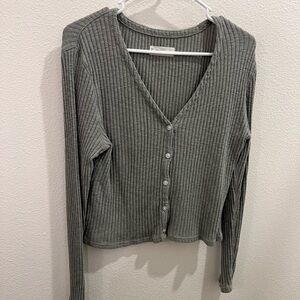Everlane Ribbed Knit Sweater in Gray